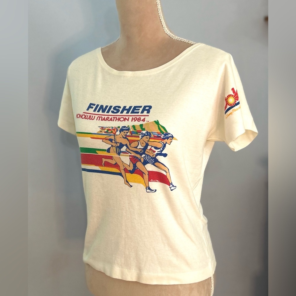 Women’s Vintage Print 2 Sided 1984 Honolulu Marathon Scoop Neck T-Shirt, Size L